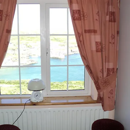 住宿加早餐酒店 Tranaun Beach House Inishturk Island